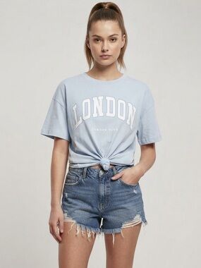 H&M London Graphic Tee Size L